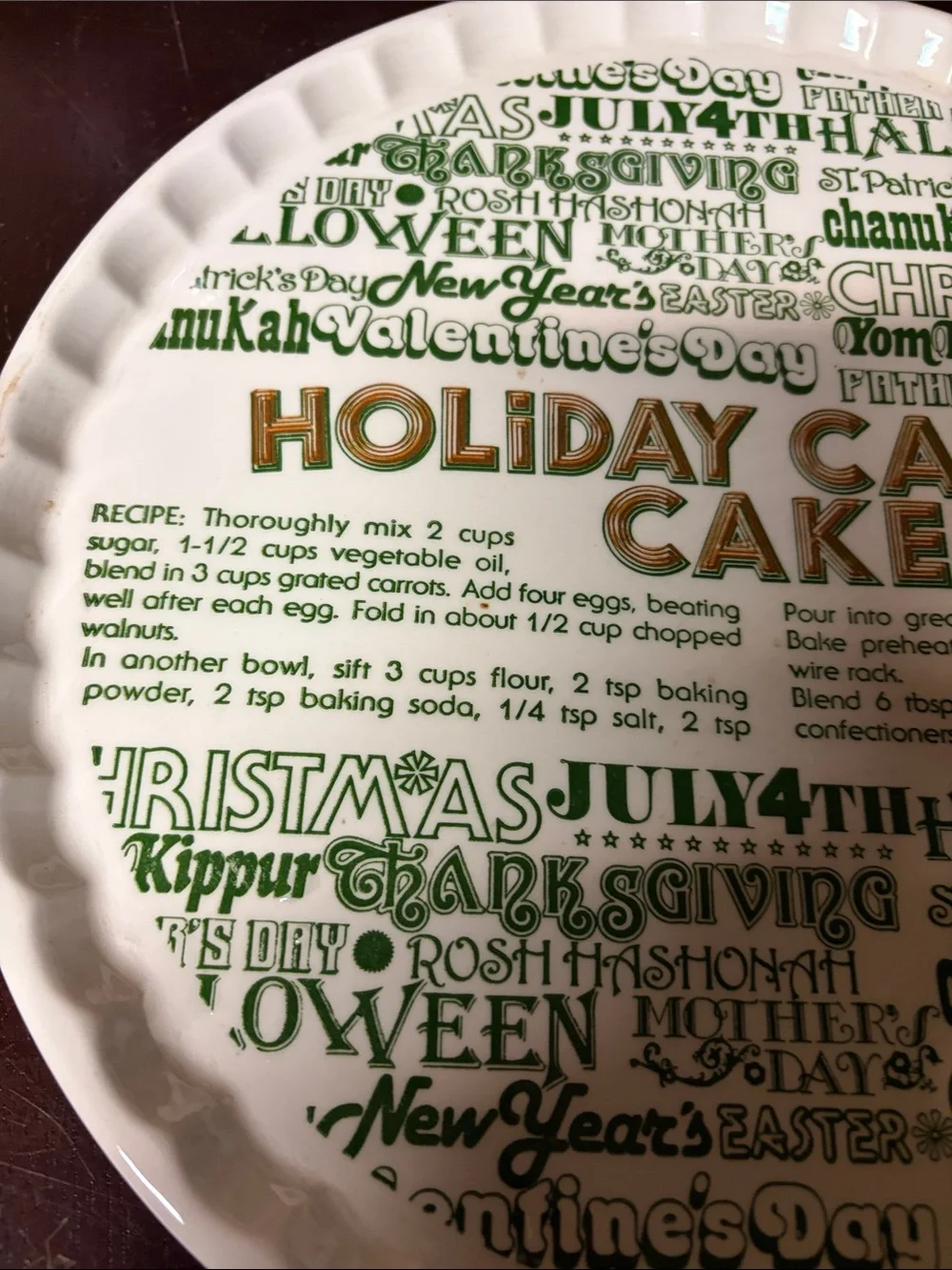 Holiday Carrot Cake Ceramic Pie Plate - White & Green